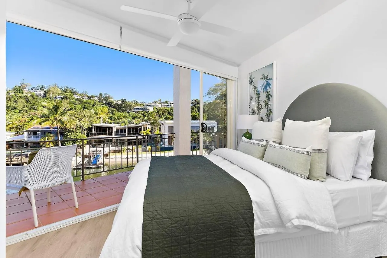 Riverfront 2 Bedroom Penthouse, Steps From Hastings Street - By Stay Noosa location